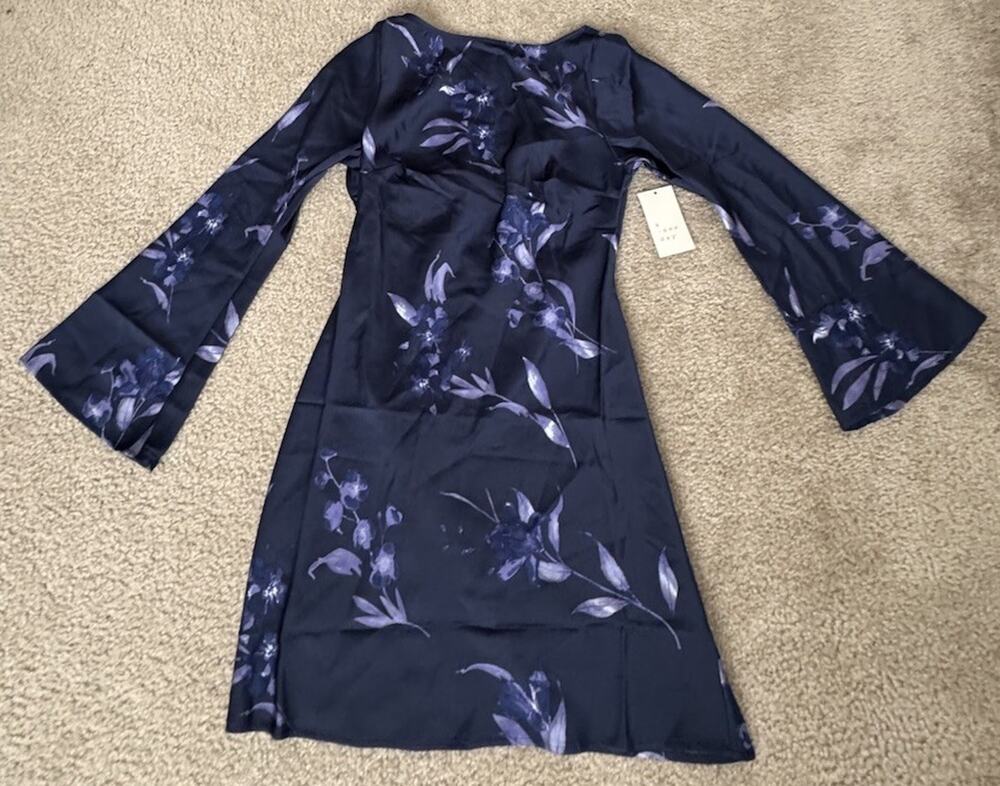 A New Day Women’s XS Navy Blue Floral Twist Cutout Mini Dress Bell Sleeve NWT